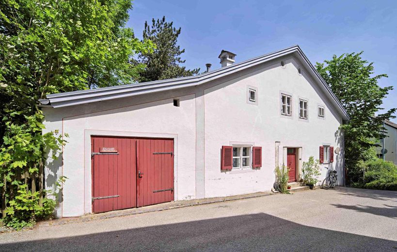 Haus, denkmalgeschützt in Eichstätt, ruhige Lage und doch zentral – Haus Straßenseite