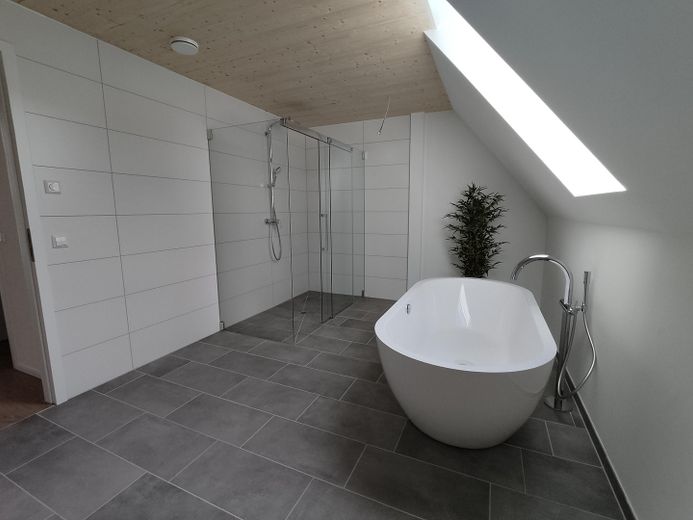1 WG Zimmer all inkl. in Luxus-WG – Bad