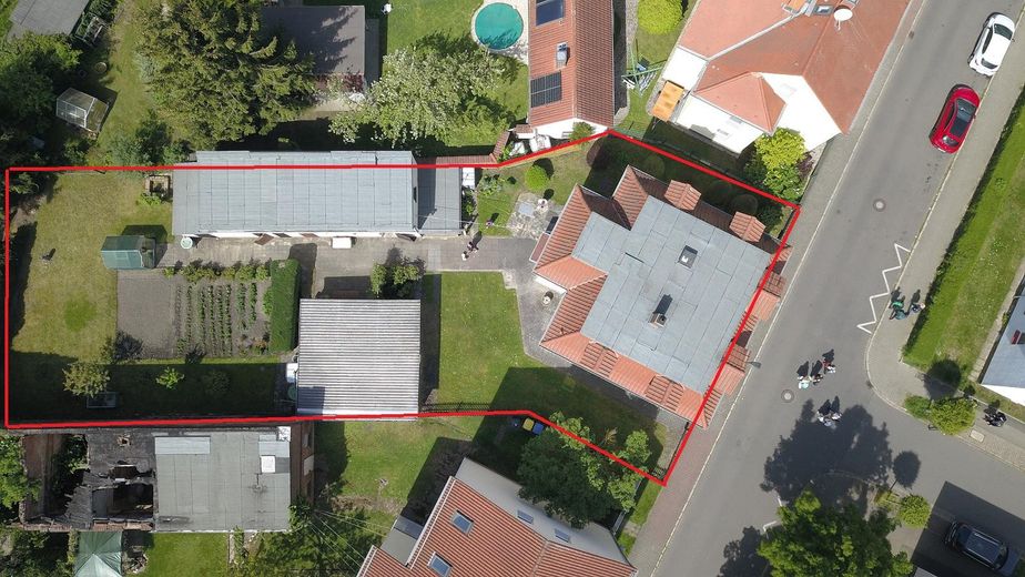 Luftbild Grundstücksansicht