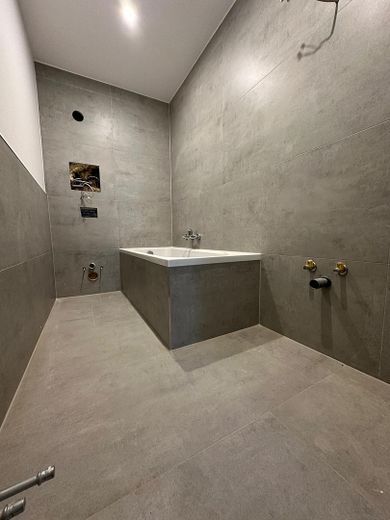 Badezimmer (aktueller Zustand)