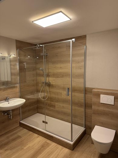 Neues Duschbad