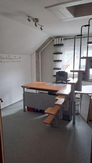 OG Büro und Zugang DG 1