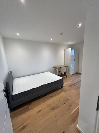 WG-Zimmer mit viel Platz ab sofort frei ! / Jaspersallee 27, München / 3.OG / WE47 / Zi.4 – Schlafzimmer