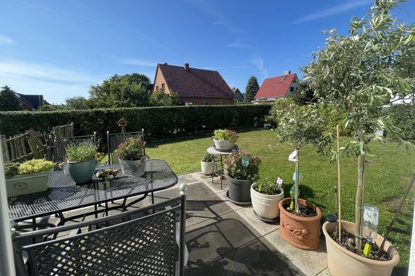 Traumhafte Terrassenwohnung in Ostseenähe mit kleinem Garten