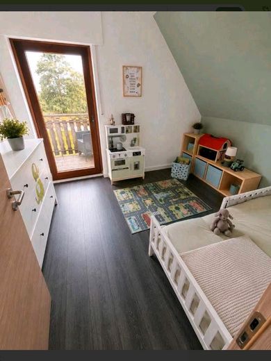 Casa unifamiliare indipendente "Per ognuno una stanza propria" – Kinderzimmer 2 mit Balkon