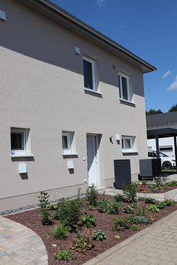 Neubau-DHH in Magdeburg-Diesdorf / familienfreundlicher Garten / Photovoltaik / 2 Stellplätze – Foto 21