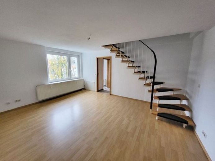 Luminoso maisonette di 4 locali in affitto – Photo 1