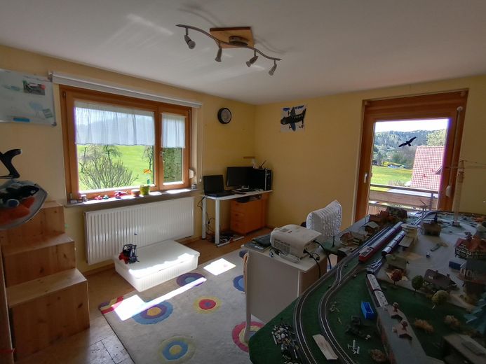 Zimmer 1 OG Balkonzugang