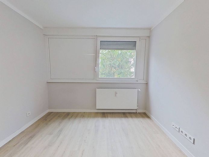 Moderno e luminoso appartamento di 3 locali con BALCONE e cucina componibile – Schlafzimmer II