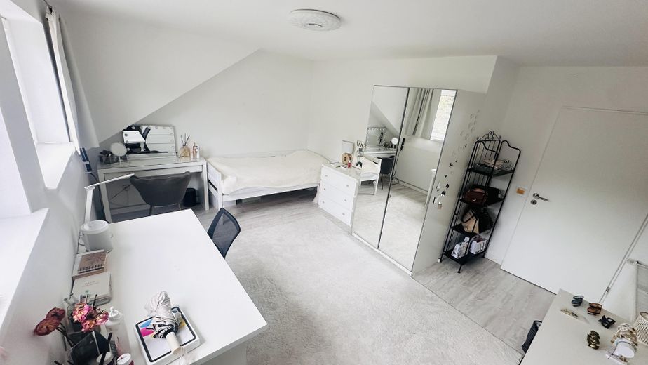 Casa unifamiliare modernizzata con 187 m² di superficie abitabile, 6 locali, garage e giardino, senza intermediario – Kinderzimmer 2