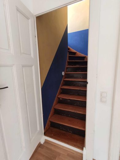 Innentreppe in das Dachstudio