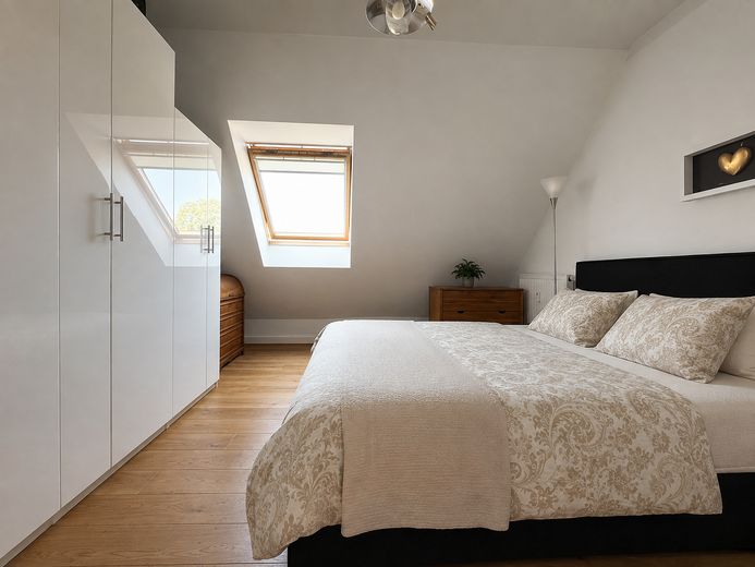 Provisionsfrei: Wohnen über den Dächern Berlins - stilvoll, lichtdurchflutet & außergewöhnlich ruhig – Schlafzimmer
