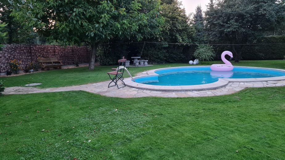 Haus mit Garten und Pool, unweit von Jessen/E. und Holzdorf-Ost – Blick zu einer Sitzecke