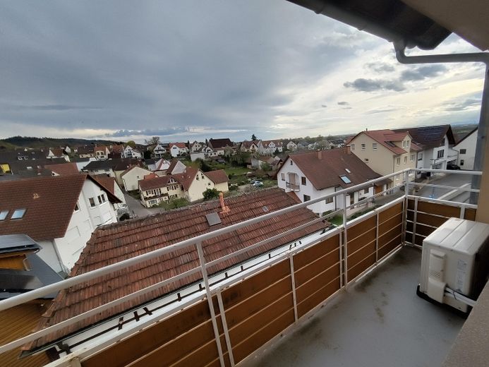 Helle Wohnung mit Teilklimatisierung im Herzen von Lützelsachsen – Aussicht Schlafzimmer