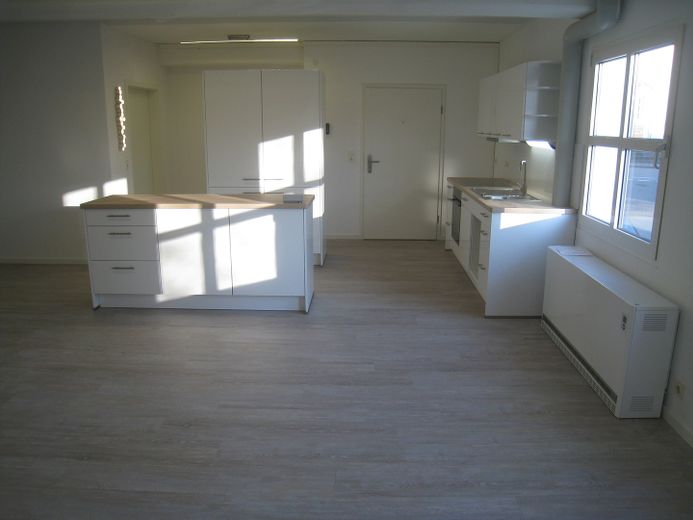 2 Zimmer-Studiowhg. Lahr. Bauj.2019, barrierefrei mit offenen Wohn,-Essbereich. – Wohnraum gegen d. Eingangstür