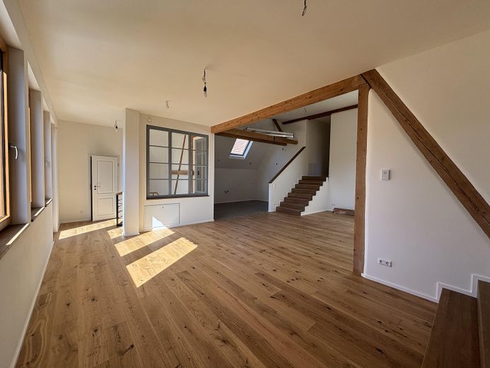 Loft exclusivo en un edificio histórico protegido - primera ocupación – Wohn-/ Essbereich