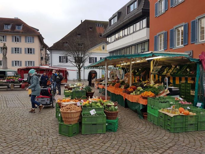 in die Stadt