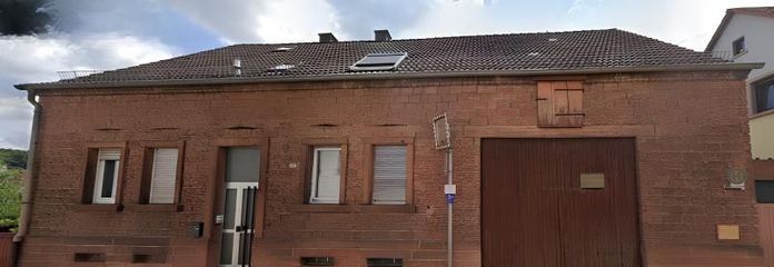 0 - Frontansicht Straße