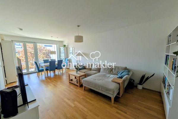 Moderne, helle und energieeffiziente 4-Zimmer-Wohnung mit Tiefgaragenstellplatz und Loggia