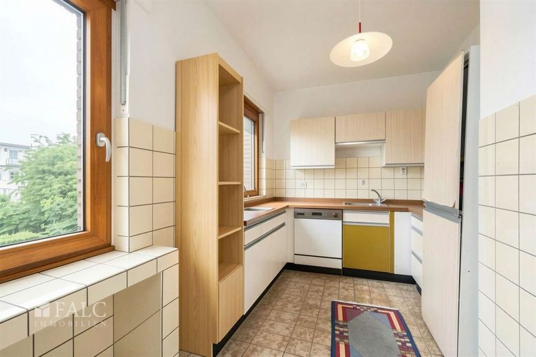 Ihr Traum wird wahr: Freistehendes Ein- bis Zweifamilienhaus mit Garten, Garage und viel Platz – Küche 1OG