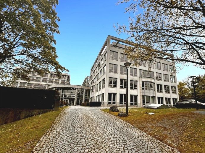 Pronájem kanceláře 1.082 m² – Foto 4