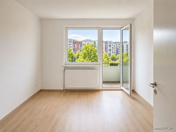 Balkon-Ausblick auf Engelbecken und Michaelkirchplatz - 3-Zimmer-Wohnung, bezugsfrei in Kürze – Zimmer, vergleichbare Whg im Haus