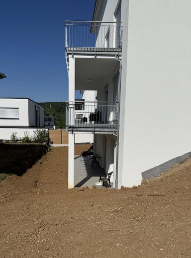 Terrasse statt Balkon: Attraktive 3-Zimmer-Wohnung – Zdjęcie 2