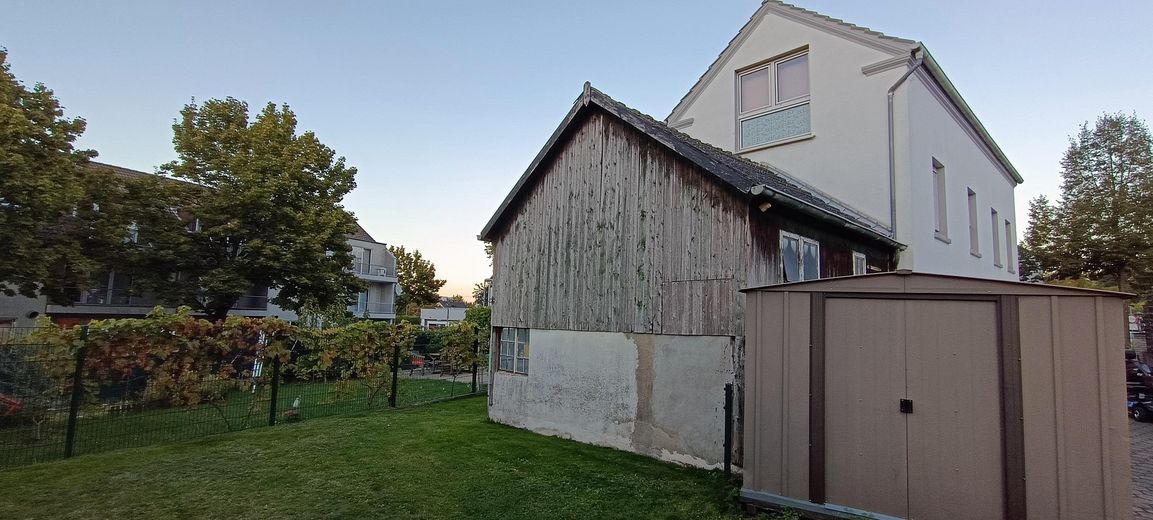 Detached house with extension near Unna town center – Schuppen