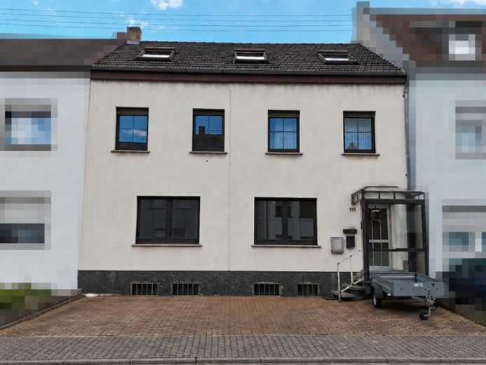 Gepflegtes Reihenmittelhaus mit 2 Wohneinheiten und Garten in Saarlouis-Roden – Foto 1