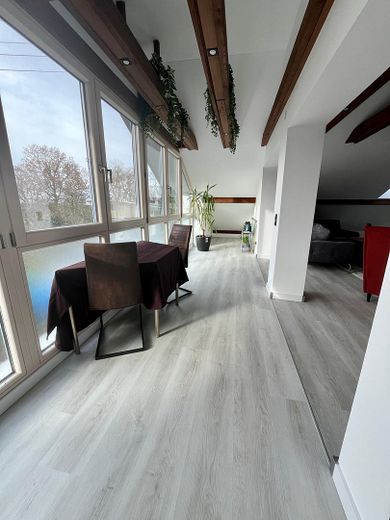 Moderne helle 4-Zimmer Wohnung 112 m2 neu mit EBK und Garage - provisionsfrei – Foto 2