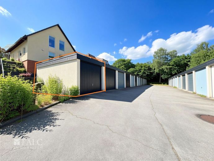 Familienglück im Grünen: Reihenendhaus mit Garten, Garage und viel Platz in Remscheid-Lüttringhausen – Garage