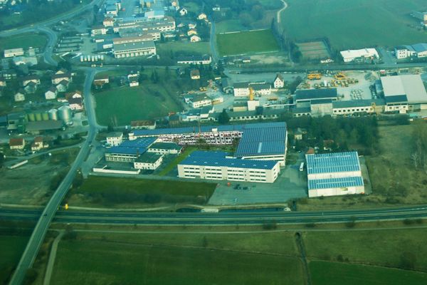 Ampie superfici produttive, di stoccaggio, montaggio e uffici per la vostra azienda