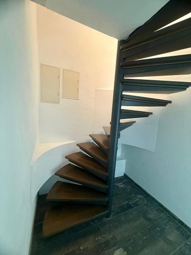 Schöne 3 Raum Maisonette in Gohlis – Treppenaufgang
