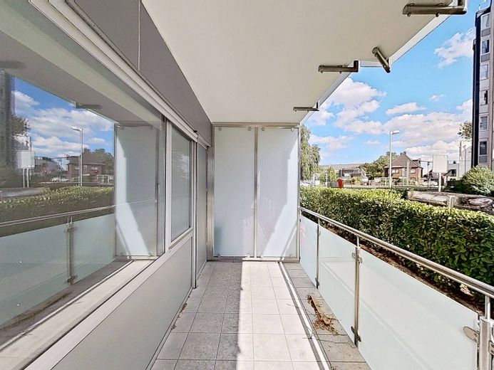 **Helles 1-Zimmer-Apartment mit Balkon im Hochparterre in Ratingen** – Ansicht II: Balkon