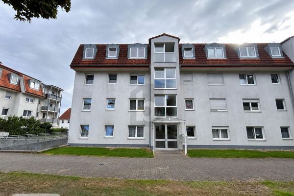 WOHLFÜHLOASE MIT BALKON UND TIEFGARAGE