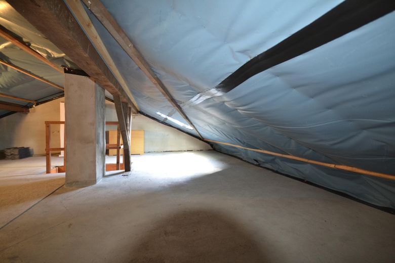 PROV.-FREI,VON PRIVAT!Außergewöhnlich gepflegtes Reihenhaus,schöne Sonnenterrasse,Garten,Garage – Speicher mit viel Nutzfläche