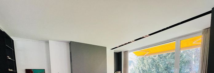Designerskie mieszkanie typu maisonette w pobliżu Zooparku z widokiem na zieleń, ogrzewaniem podłogowym, kominkiem i tarasem – WZ