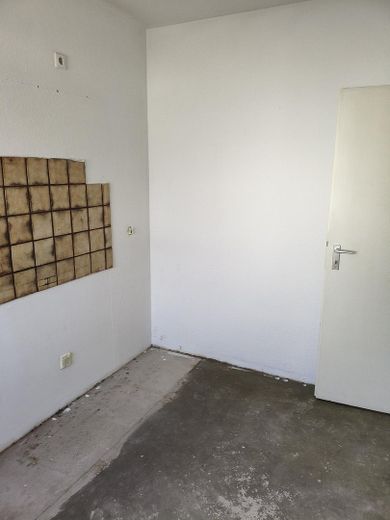 Appartement en copropriété solide de 2 pièces avec loggia et vue imprenable dans un emplacement calme – Küche 1