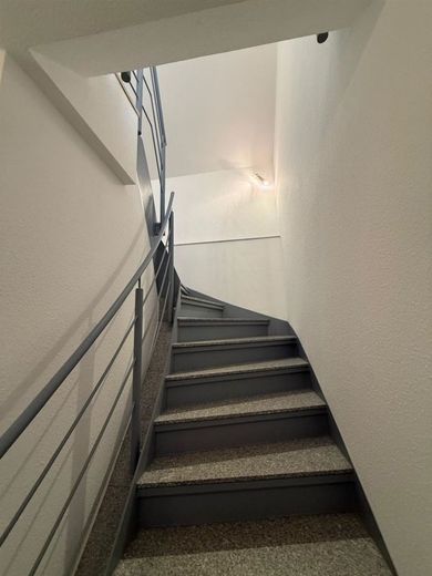 Große 4-Zimmer Wohnung mit Laminat und Garage in guter Lage – PHOTO-2026-05-18-12-18-37_6