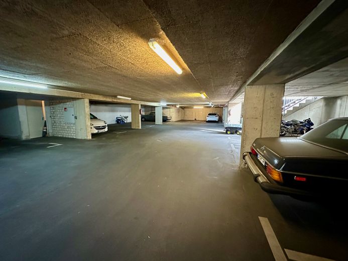 Appartamento di 2 locali in posizione tranquilla a Lev. Rheindorf – Tiefgarage