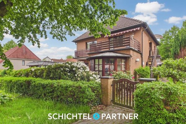 Zentrum-Achim | Freistehendi: Ein- Zweifamilienhaus mit Carport & Garten