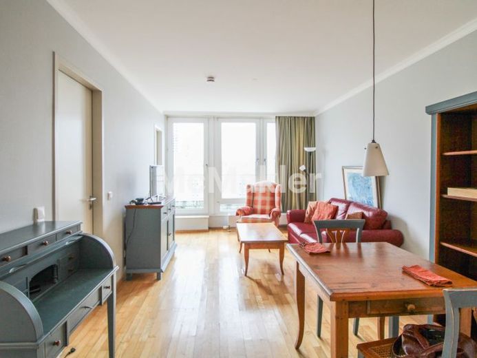 Wohnen über den Dächern Berlins mit Blick auf den Fernsehturm, Concierge Service & TG-Stellplatz – Foto 1
