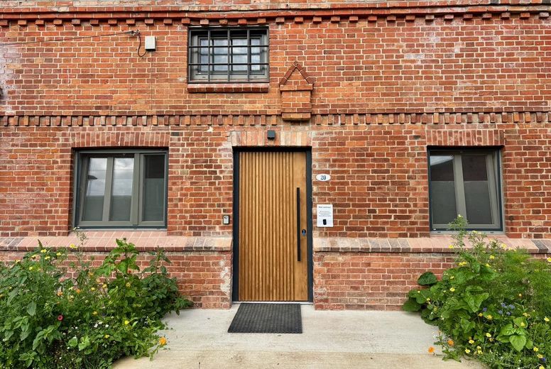 Eingang Strassenseite