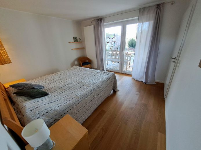 Schlafzimmer mit Gartenblick