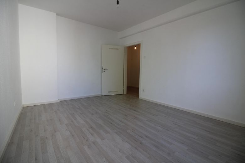 Açık mutfaklı aydınlık 2 odalı daire - Doğu-güney şehir merkezi – Fotoğraf 3