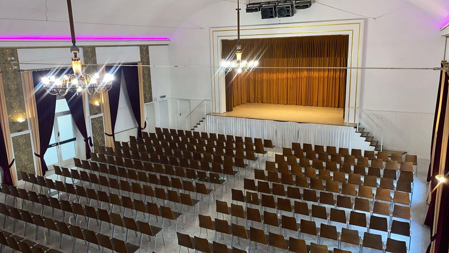 RESTAURANTE Y SALÓN DE EVENTOS EN ALQUILER – Foto 3