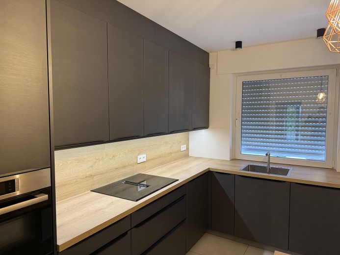 Luxuswohnung ,Hochparterre, mitten im Kreuzviertel – Ein Blick in die Küche 