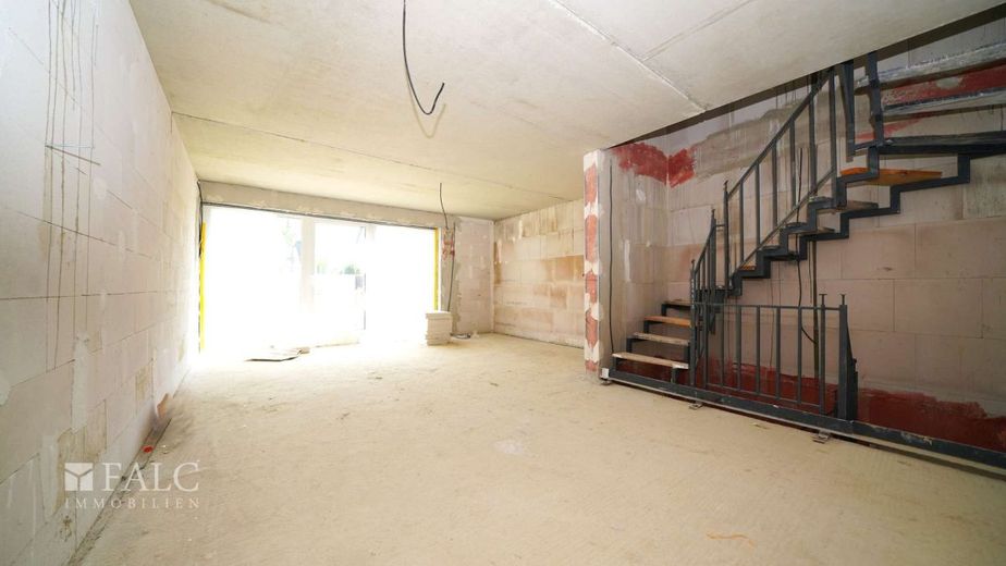 Der Feinschliff liegt bei Ihnen! Moderne Neubau DHH mit Garten und tollem Schnitt - FALC Immobilien – Wohnzimmer EG aktuell