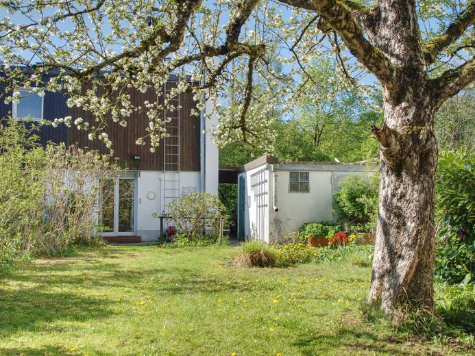 Provisionsfrei - Doppelhaushälfte mit traumhaftem Garten in absolut ruhiger Lage in Großhadern – Garten
