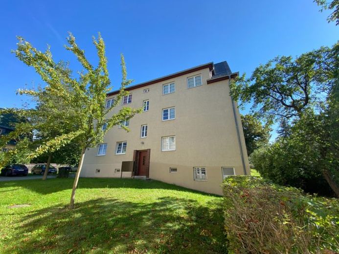 ++ Schnäppchen für Kapitalanleger - vermietete 2 Raum mit Einbauküche & Stellplatz ++ – Foto 1